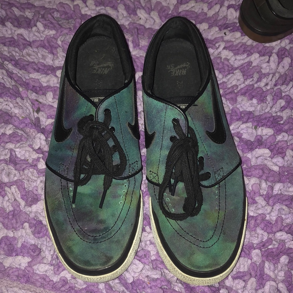 Nike Stefan Janoski nebulas